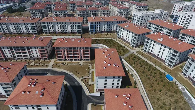 İSTANBUL İLİ ESENLER İLÇESİ GÜNEY PROJE ALANI KENTSEL DÖNÜŞÜM VE GELİŞİM PROJESİ 1.ETAP 1.BÖLGE 531 ADET KONUT VE 1 ADET MESCİT İNŞAATLARI İLE ALTYAPI VE ÇEVRE DÜZENLEMESİ İŞİ