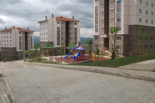 ELAZIĞ ZAFRAN İKİTELLİ MAH. KARAAHMET MEVKİİ 636 KONUT, SOSYAL TESİS, 32 DERSLİKLİ İLKÖĞRETİM OKULU VE CAMİİ, ELAZIĞ PALU CAMİ TAMAMLAMA İNŞAATLARI  İLE ADAİÇİ ALTYAPI VE ÇEVRE DÜZENLEMESİ İNŞAATI İŞLERİ