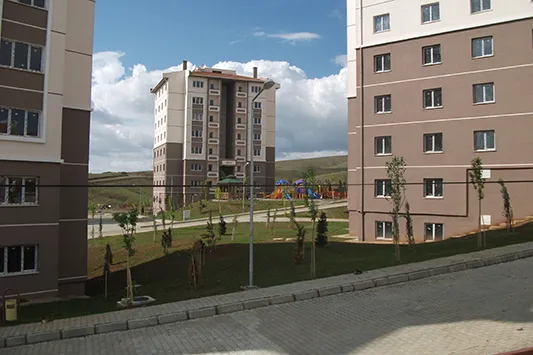 ELAZIĞ ZAFRAN İKİTELLİ MAH. KARAAHMET MEVKİİ 636 KONUT, SOSYAL TESİS, 32 DERSLİKLİ İLKÖĞRETİM OKULU VE CAMİİ, ELAZIĞ PALU CAMİ TAMAMLAMA İNŞAATLARI  İLE ADAİÇİ ALTYAPI VE ÇEVRE DÜZENLEMESİ İNŞAATI İŞLERİ