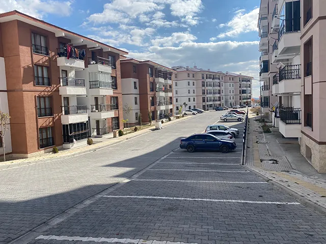 YOZGAT İLİ MERKEZ İLÇESİ MUTAFOĞLU 2 MINTIKA MAHALLESİ 643 ADET KONUT, 1 ADET TİCARET MERKEZİ VE 1 ADET CAMİ İNŞAATLARI İLE ALTYAPI VE ÇEVRE DÜZENLEMESİ İŞİ
