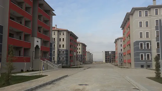 AFYONKARAHİSAR İLİ MERKEZ İLÇESİ ÇETİNKAYA MAHALLESİ 217 ADET KONUT İNŞAATI İLE ALTYAPI VE ÇEVRE DÜZENLEMESİ İNŞAATI İŞİ