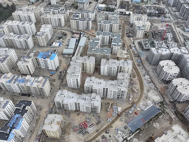 HATAY İLİ ANTAKYA İLÇESİ EMEK VE AKSARAY MAHALLELERİ 5. ETAP 588 ADET KONUT VE 36 ADET DÜKKAN İNŞAATI İLE ALTYAPI VE ÇEVRE DÜZENLEME İŞİ