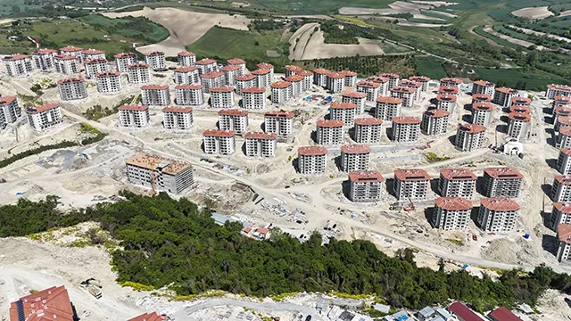 İSTANBUL İLİ ARNAVUTKÖY İLÇESİ BAKLALI MAHALLESİ 4. ETAP 826 ADET KONUT VE 1 ADET İLKÖĞRETİM OKULU İNŞAATLARI İLE ALTYAPI VE ÇEVRE DÜZENLEME İŞİ