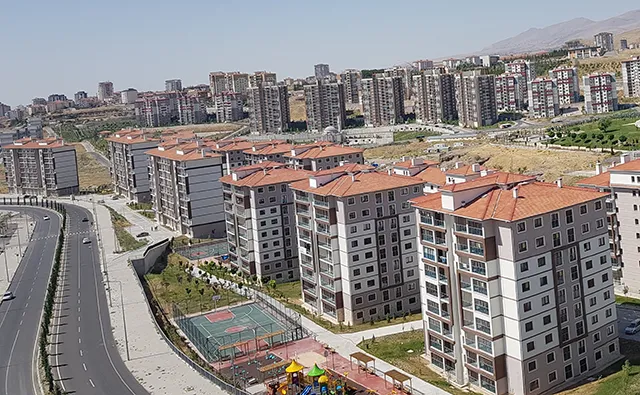 NİĞDE İLİ MERKEZ EFENDİBEY MAHALLESİ KENTSEL DÖNÜŞÜM VE GELİŞİM PROJESİ 3.ETAP 1.BÖLGE 944 ADET KONUT, 80 ADET DÜKKAN, 1 ADET 24 DERSLİKLİ İLKÖĞRETİM OKULU İNŞAATLARI İLE ALTYAPI VE ÇEVRE DÜZENLEMESİ İŞİ