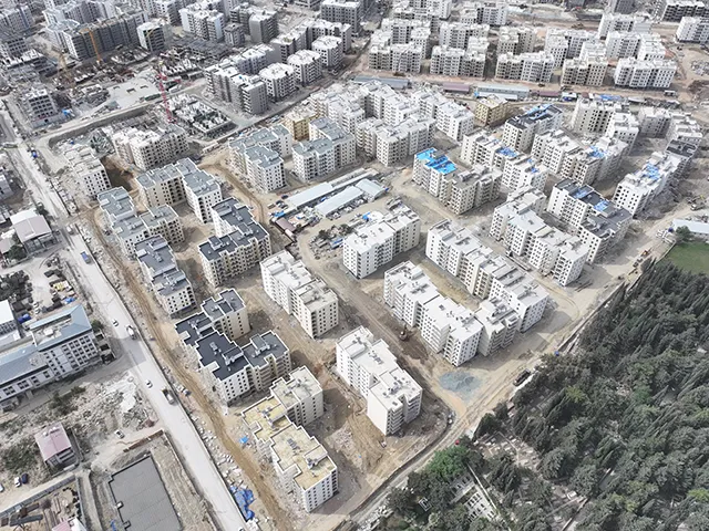 HATAY İLİ ANTAKYA İLÇESİ EMEK VE AKSARAY MAHALLELERİ 5. ETAP 588 ADET KONUT VE 36 ADET DÜKKAN İNŞAATI İLE ALTYAPI VE ÇEVRE DÜZENLEME İŞİ