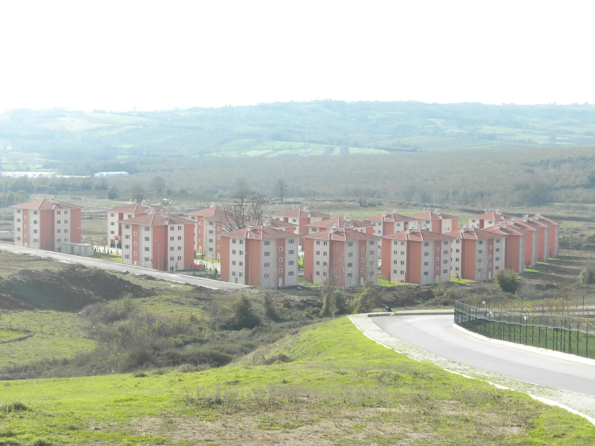 ADAPAZARI 496 ADET KONUT İLE ADAİÇİ GENEL ALTYAPI VE ÇEVRE DÜZENLEMESİ İNŞAATI İŞLERİ