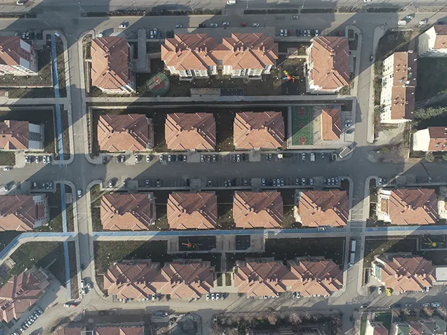 ELAZIĞ İLİ MERKEZ İLÇESİ ABDULLAHPAŞA MAH. 3 ETAP 617 ADET KONUT, 72 ADET DÜKKAN, 1 ADET FIRIN VE 1 ADET KARAKOL İNŞAATLARI İLE ALTYAPI VE ÇEVRE DÜZENLEMESİ İŞİ