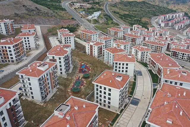 İZMİR İLİ BAYRAKLI İLÇESİ REZERV ALAN 5.ETAP 627 ADET KONUT VE 12 ADET DÜKKAN İNŞAATLARI İLE ALTYAPI VE ÇEVRE DÜZENLEMESİ İŞİ