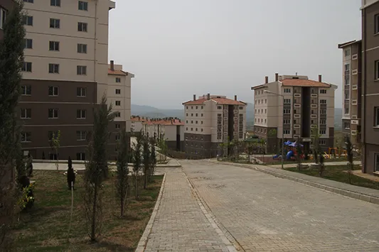 ELAZIĞ ZAFRAN İKİTELLİ MAH. KARAAHMET MEVKİİ 636 KONUT, SOSYAL TESİS, 32 DERSLİKLİ İLKÖĞRETİM OKULU VE CAMİİ, ELAZIĞ PALU CAMİ TAMAMLAMA İNŞAATLARI  İLE ADAİÇİ ALTYAPI VE ÇEVRE DÜZENLEMESİ İNŞAATI İŞLERİ