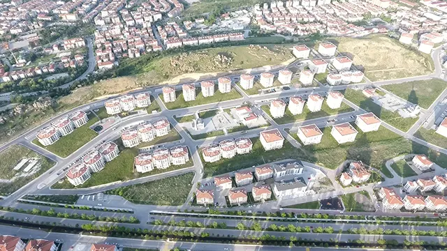 AFYONKARAHİSAR İLİ MERKEZ İLÇESİ ZAFER MAHALLESİ, 1073 ADET KONUT, 2 ADET CAMİ VE 3 ADET TİCARET MERKEZİ İNŞAATLARI İLE ALTYAPI VE ÇEVRE DÜZENLEMESİ İŞİ