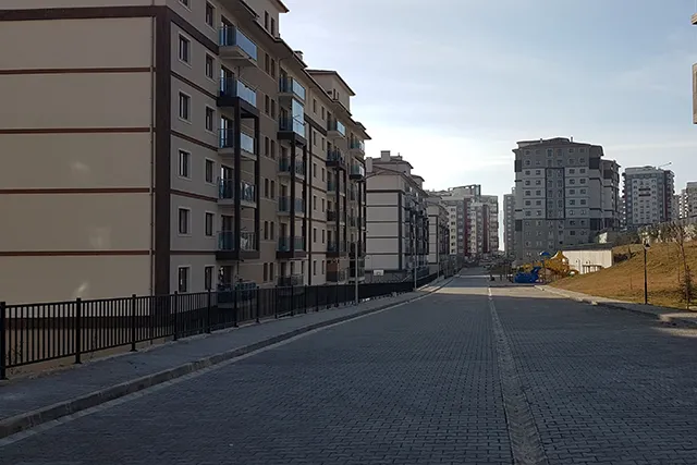 NİĞDE İLİ MERKEZ EFENDİBEY MAHALLESİ KENTSEL DÖNÜŞÜM VE GELİŞİM PROJESİ 3.ETAP 1.BÖLGE 944 ADET KONUT, 80 ADET DÜKKAN, 1 ADET 24 DERSLİKLİ İLKÖĞRETİM OKULU İNŞAATLARI İLE ALTYAPI VE ÇEVRE DÜZENLEMESİ İŞİ