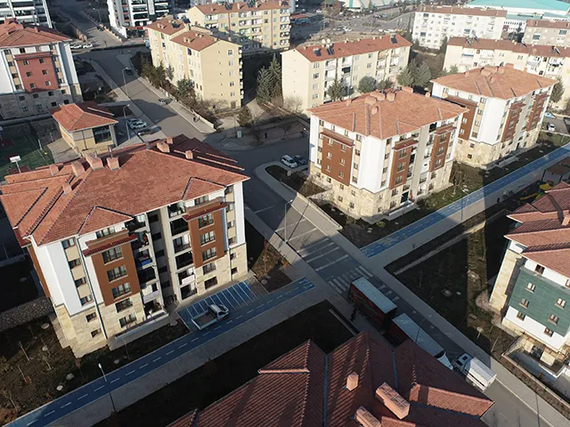 ELAZIĞ İLİ MERKEZ İLÇESİ ABDULLAHPAŞA MAH. 3 ETAP 617 ADET KONUT, 72 ADET DÜKKAN, 1 ADET FIRIN VE 1 ADET KARAKOL İNŞAATLARI İLE ALTYAPI VE ÇEVRE DÜZENLEMESİ İŞİ